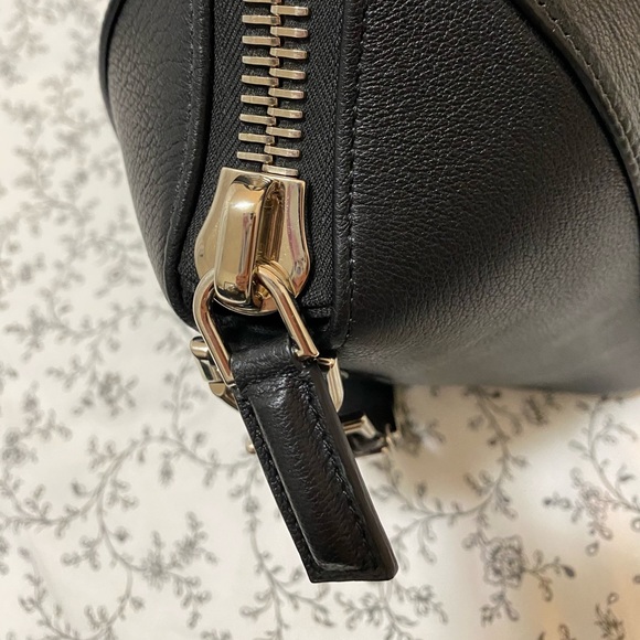 Givenchy Medium Antigona - Picture 2 of 9